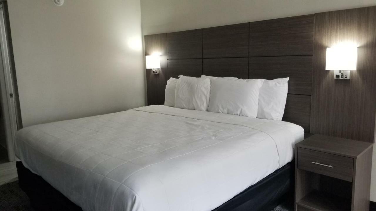 Days Inn & Suites By Wyndham Charleston Airport West North Charleston Kültér fotó