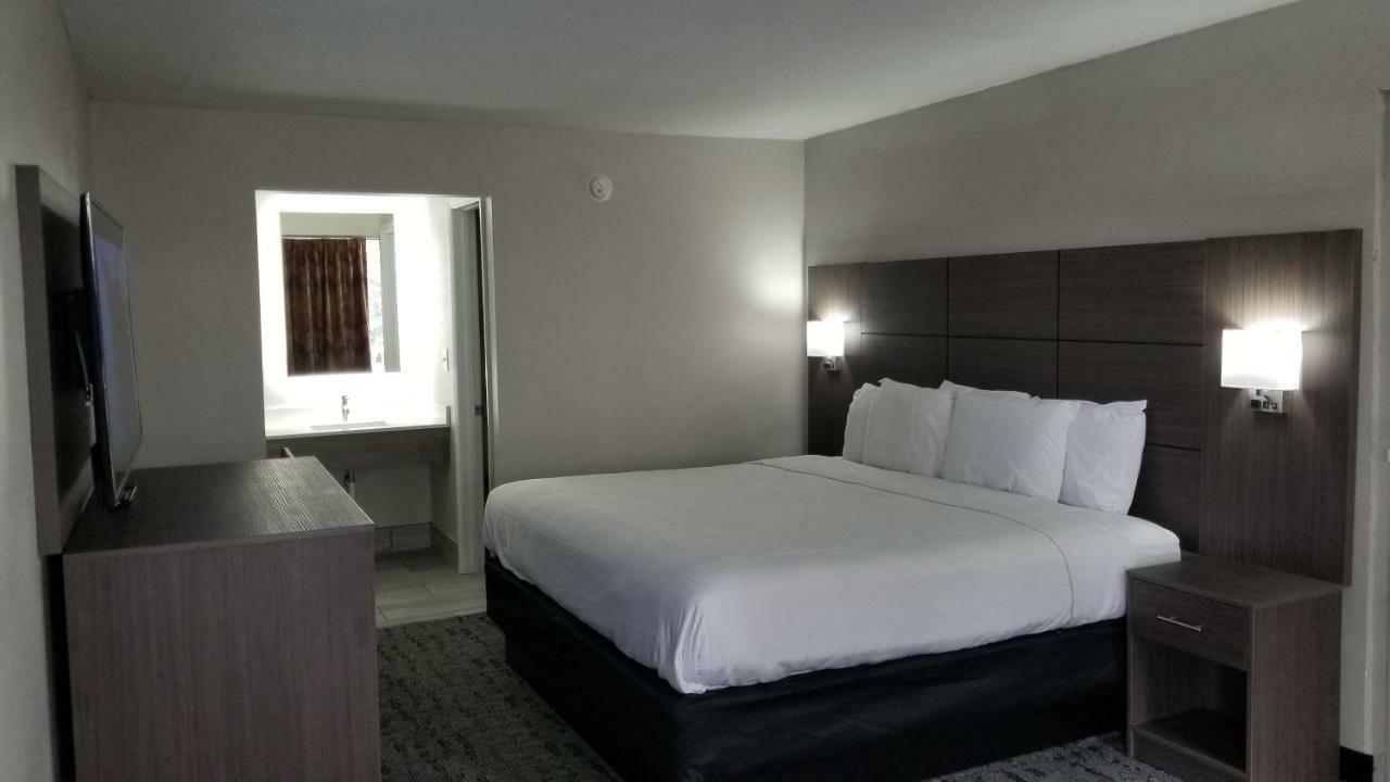 Days Inn & Suites By Wyndham Charleston Airport West North Charleston Kültér fotó