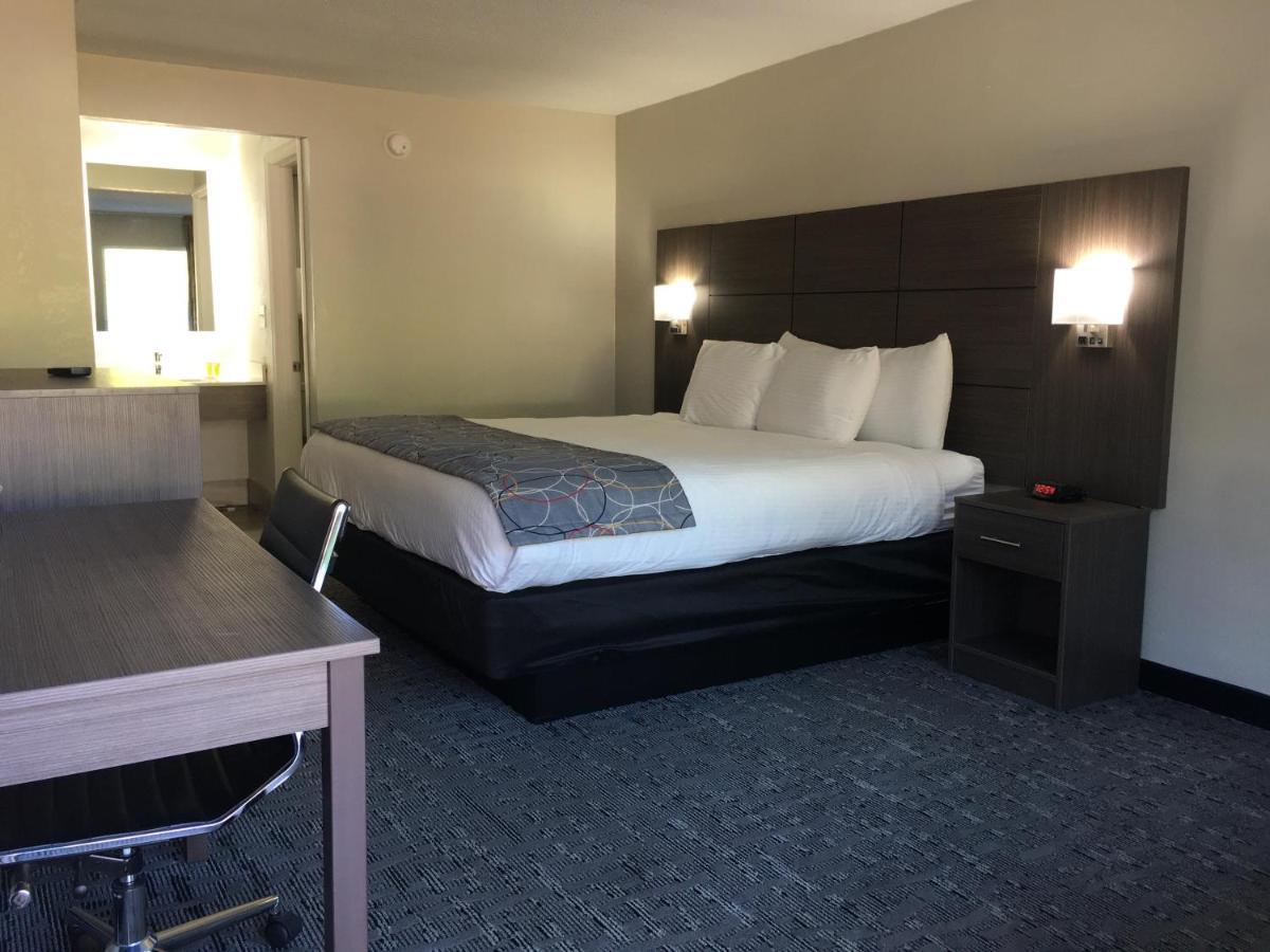 Days Inn & Suites By Wyndham Charleston Airport West North Charleston Kültér fotó